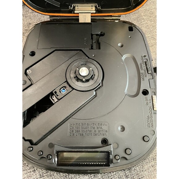 Vintage PANASONIC SHOCK WAVE Portable CD Player Yellow Black SL-SW405 Charger - Picture 7 of 12